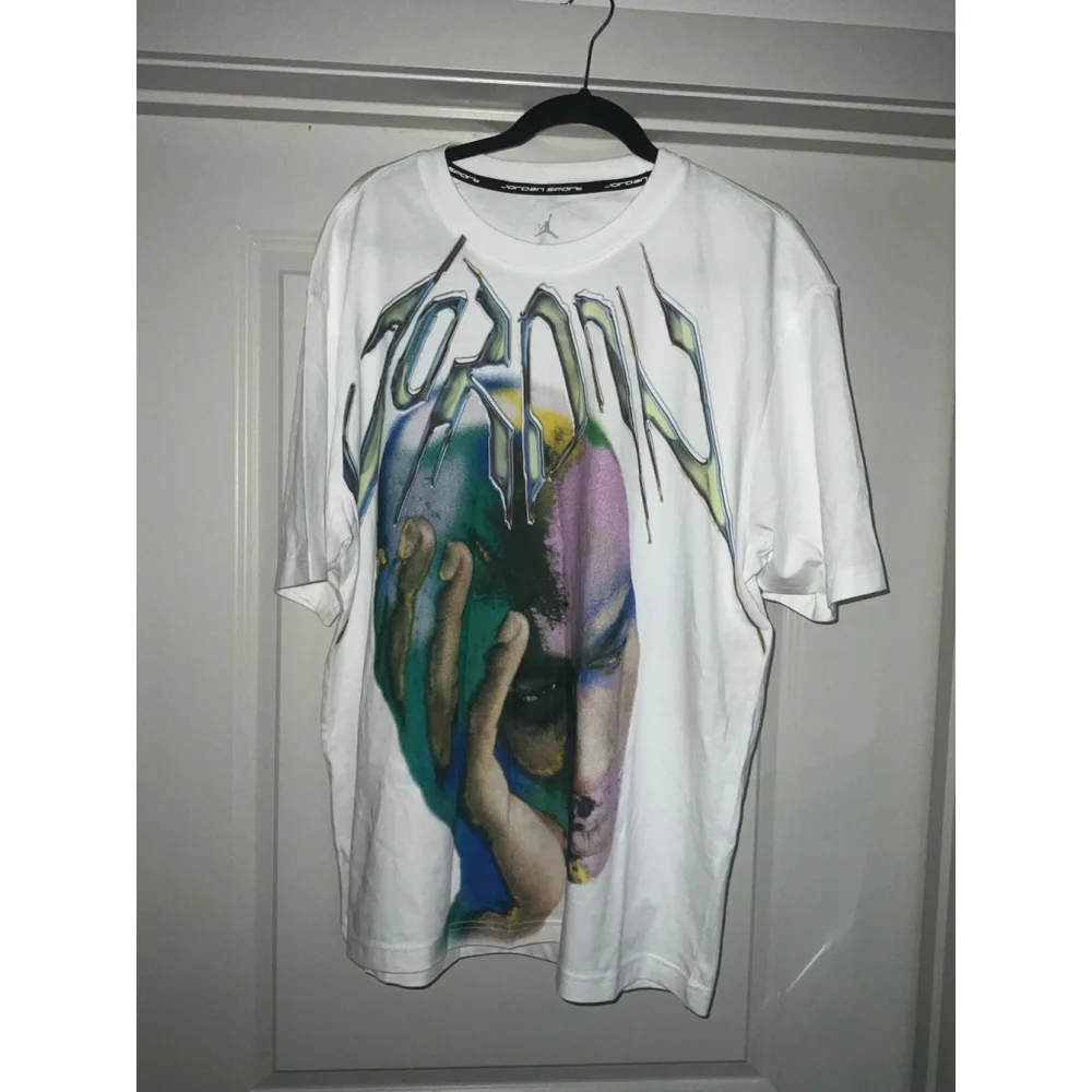 2 Men's Jordan Graphic T-shirts Size Large